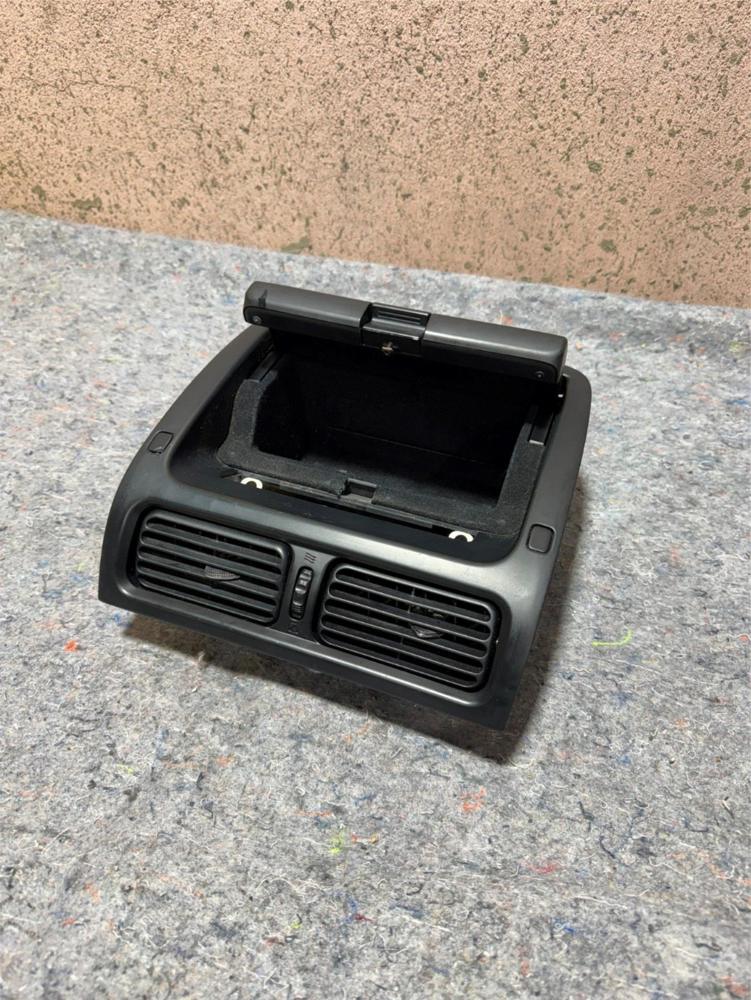 2001-2005 Lexus IS300 Center Dash Cubby Compartment Vent Console OEM – photo 1