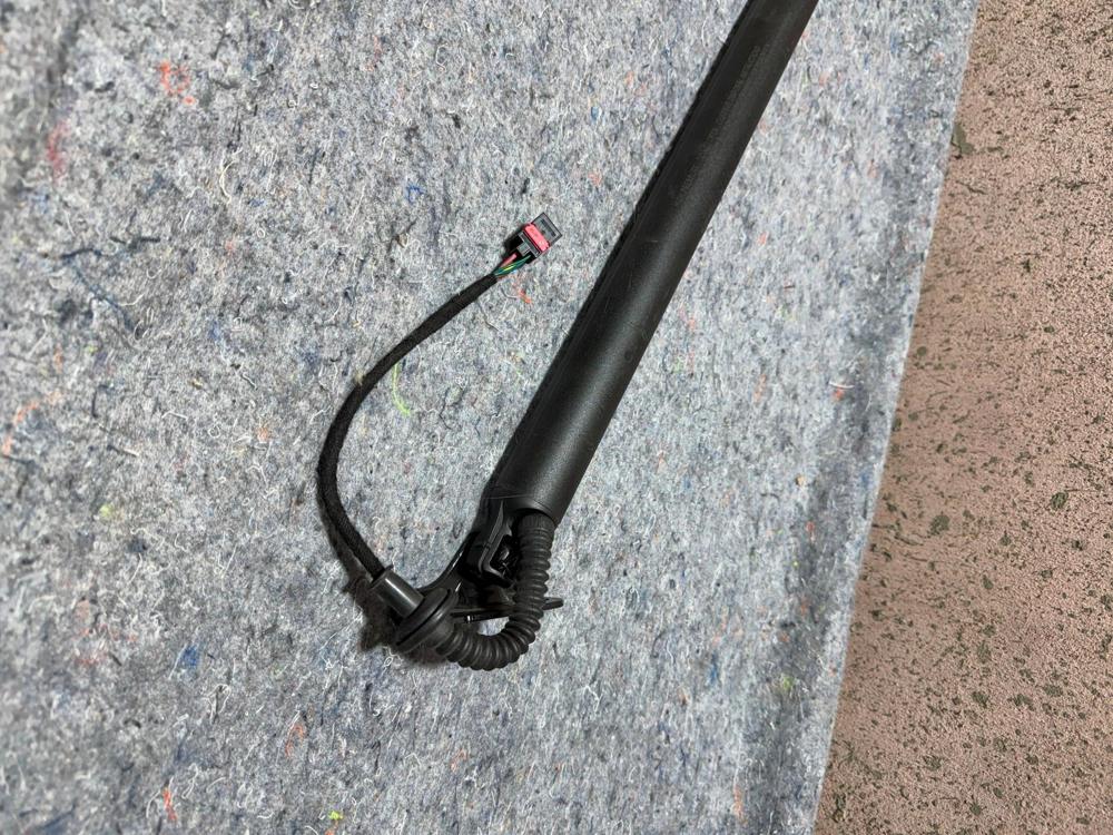 2021-2024 Genesis GV80 OEM Rear Left Tailgate Lift Support Strut 81831T6100 – photo 3