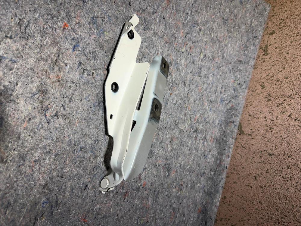 14-23 Infiniti Q50 Q60 Front Passenger Side Hood Bonnet Hinge OEM – photo 3