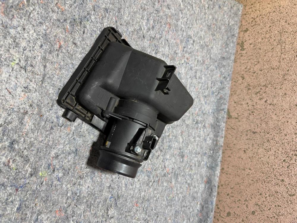 16-22 Infiniti Q50 Q60 Engine Motor Left LH Side Air Cleaner Filter Box Assy OEM – photo 2