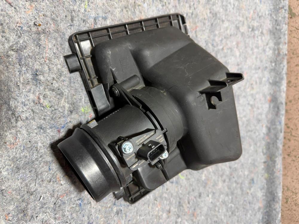 16-22 Infiniti Q50 Q60 Engine Motor Left LH Side Air Cleaner Filter Box Assy OEM – photo 3