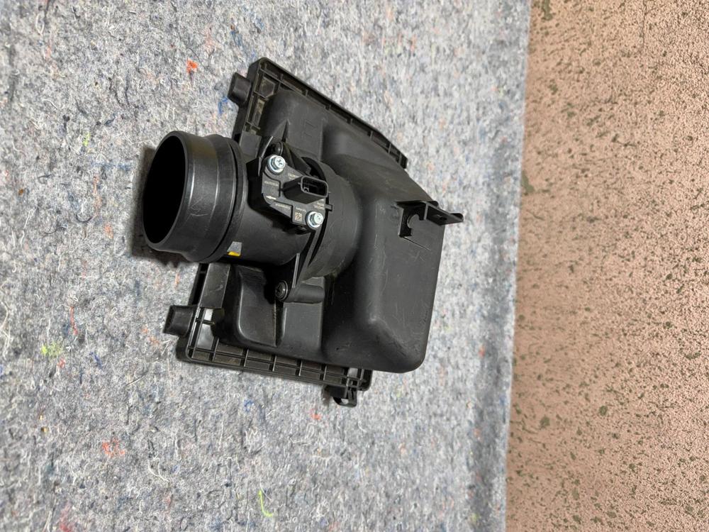 16-22 Infiniti Q50 Q60 Engine Motor Left LH Side Air Cleaner Filter Box Assy OEM – photo 4