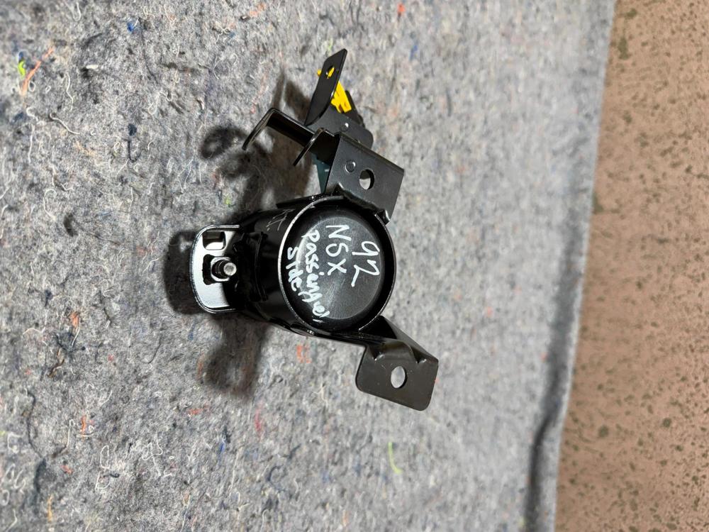 1991-1992 Acura NSX Passenger Sensor Bracket 77913SI0A01 – photo 2