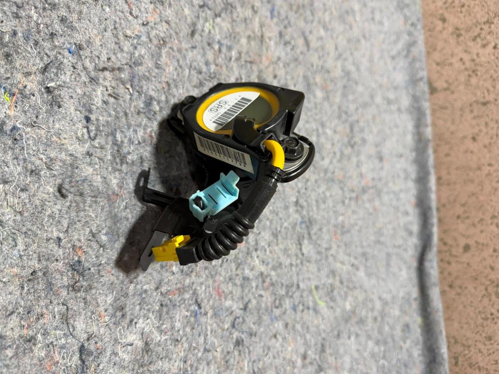 1991-1992 Acura NSX Passenger Sensor Bracket 77913SI0A01 – photo 3