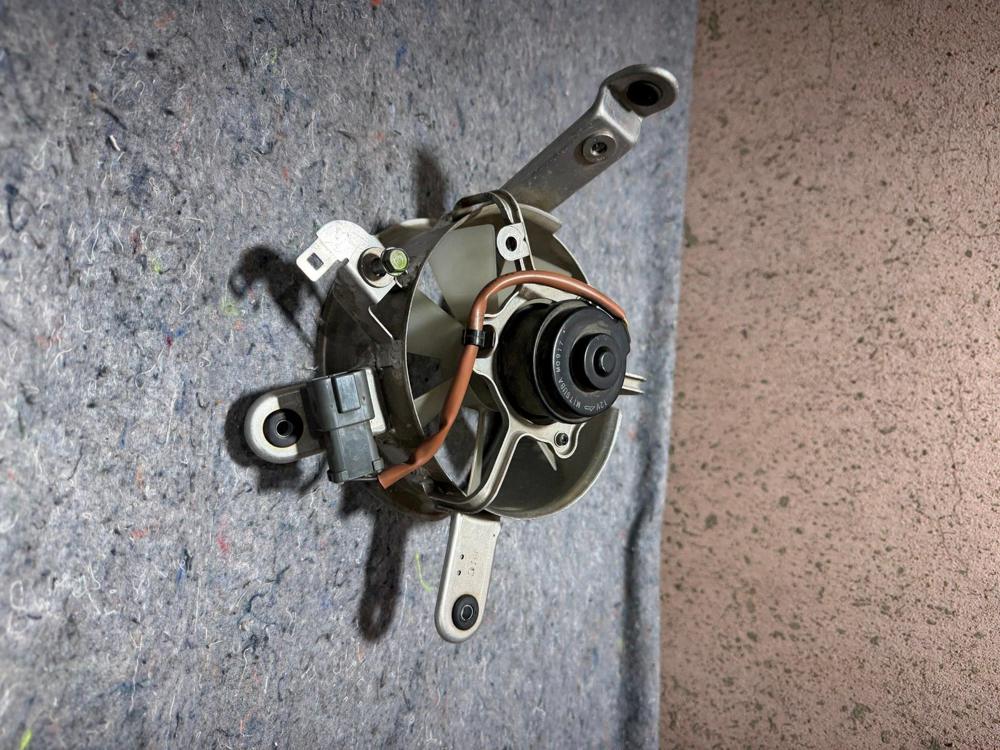 1991-2005 Acura NSX Front Engine Compartment Electric Cooling Motor Fan Assmebly – photo 2