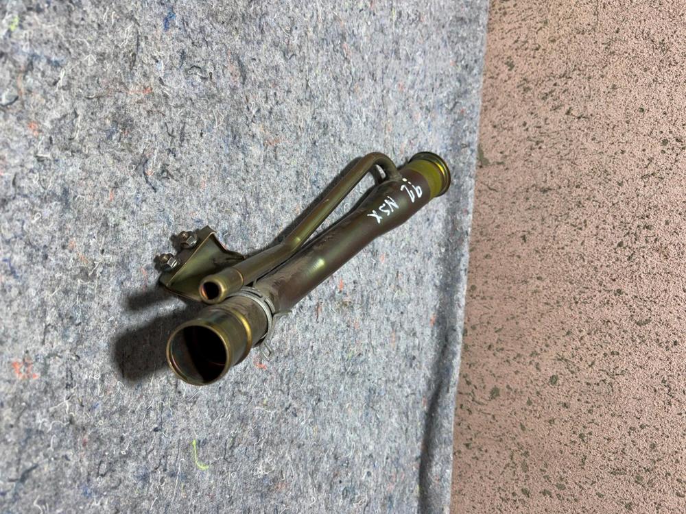 1990-2005 Acura NSX 17660-SL0-A50 Pipe Fuel Filler Fuel Filler Fuel Filler Neck – photo 3