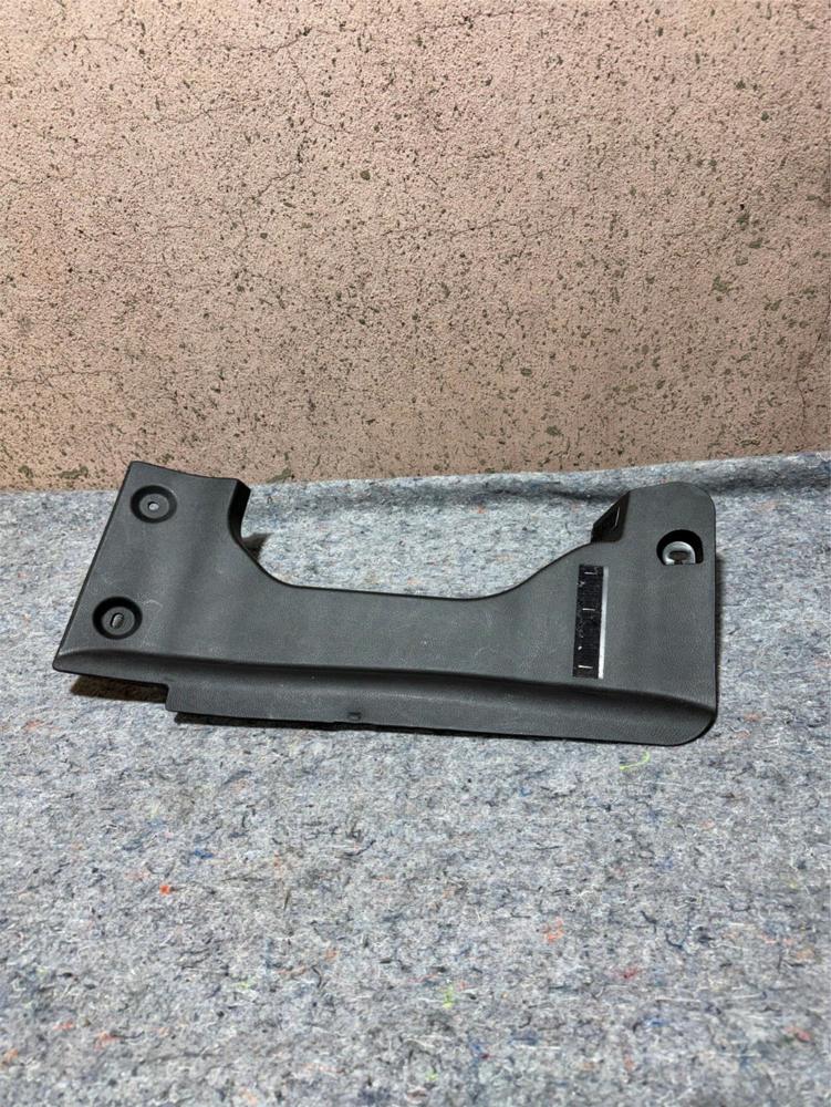 Infiniti Q50 2014-2020 Rear Passenger Side Seat Partition Panle Trim Cover OEM – photo 1