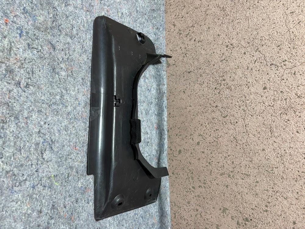 Infiniti Q50 2014-2020 Rear Passenger Side Seat Partition Panle Trim Cover OEM – photo 2