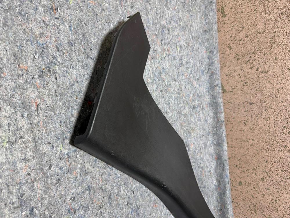 2014-2019 Maserati Ghibli SQ4 Right Passenger Side C Pillar Cover Trim OEM – photo 3