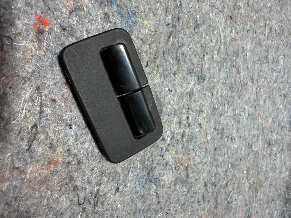 Subaru Seat Belt Guide 64715AE020JC – photo 2