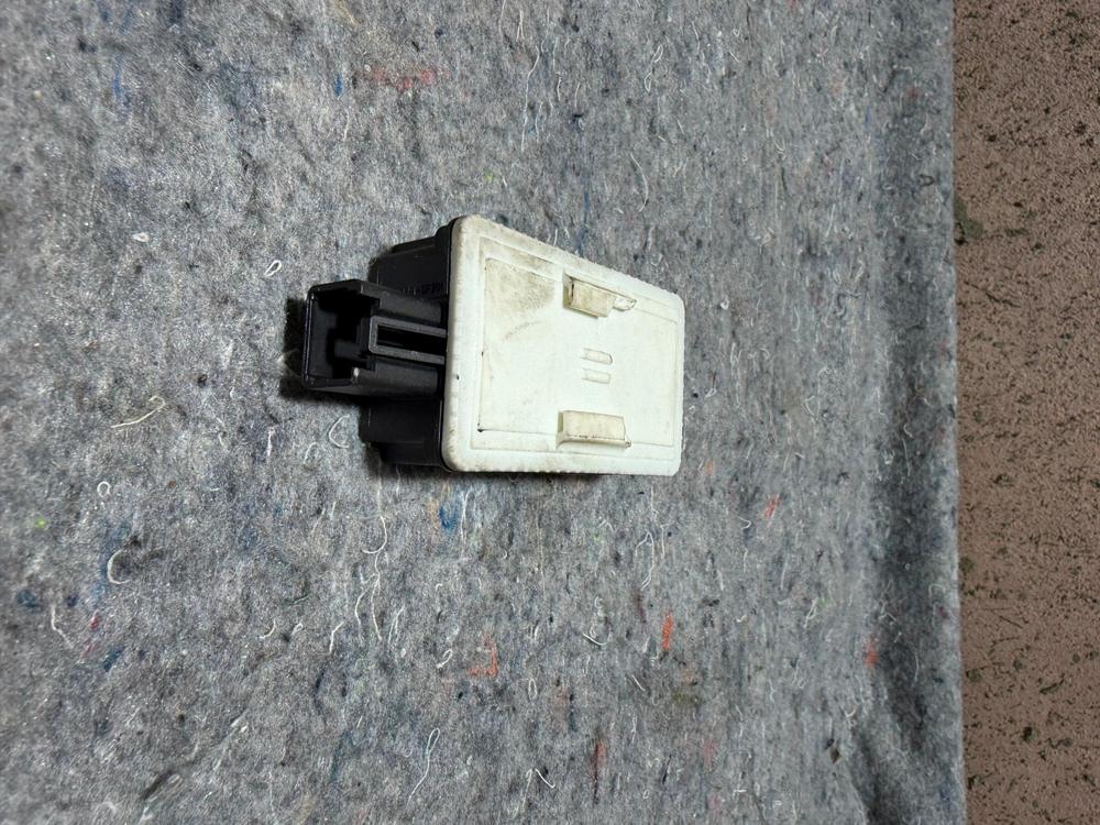 2016-2024 Infiniti Q50 Keyless Theft Locking Control Module OEM 285954GR0A – photo 4