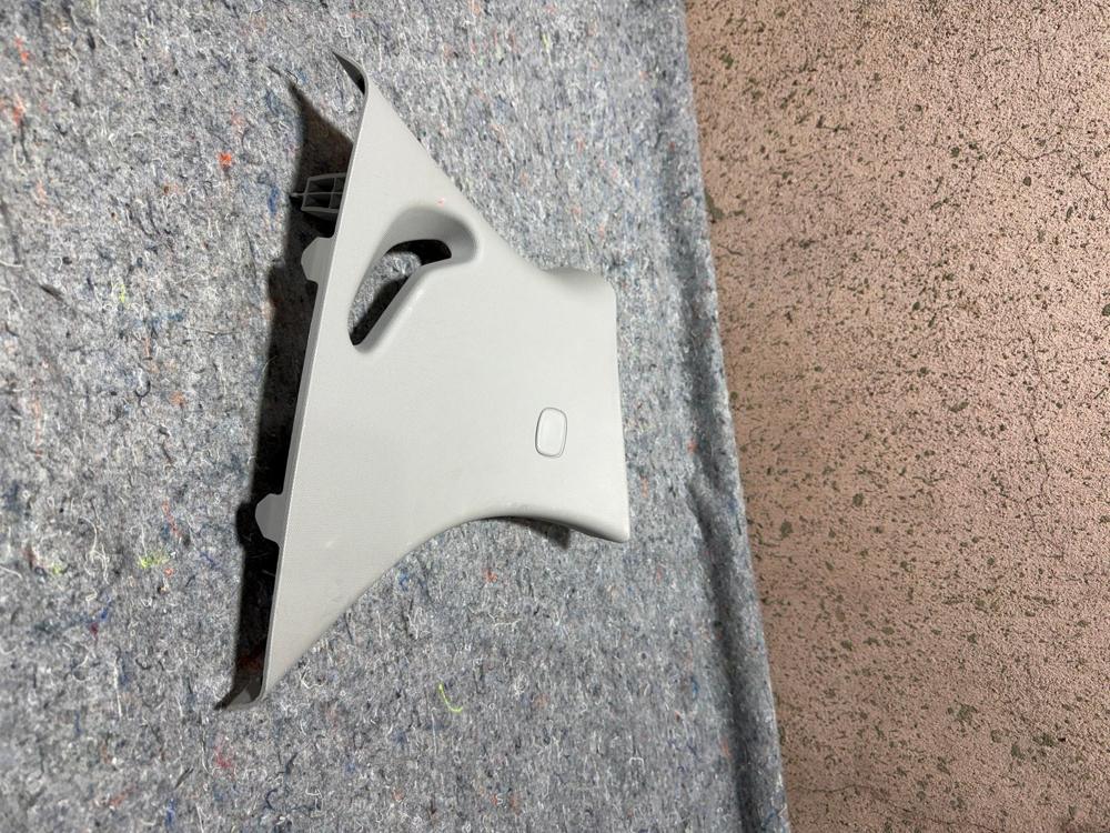 2019-2022 Chevrolet Spark Right Side C Pillar Trim OEM 95408363 – photo 3
