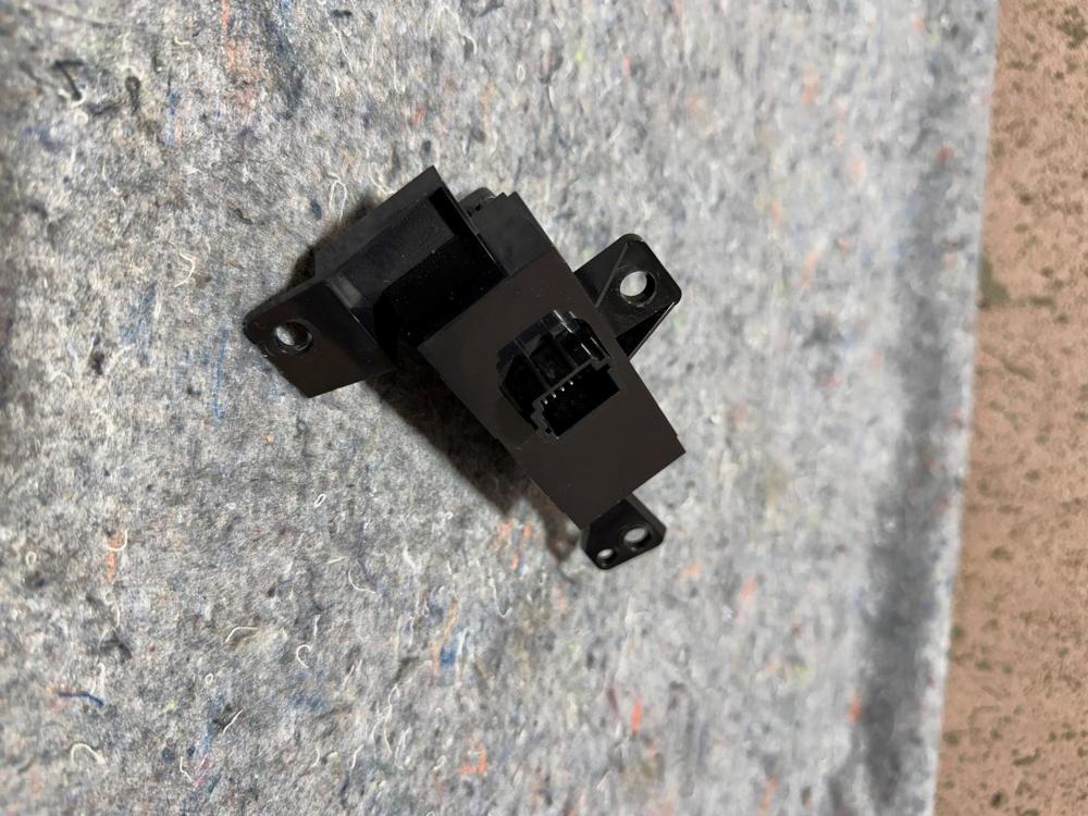 17-24 Infiniti Q50 Switch Control Traction Off Trunk Tailgate Opener Lock OEM – photo 4