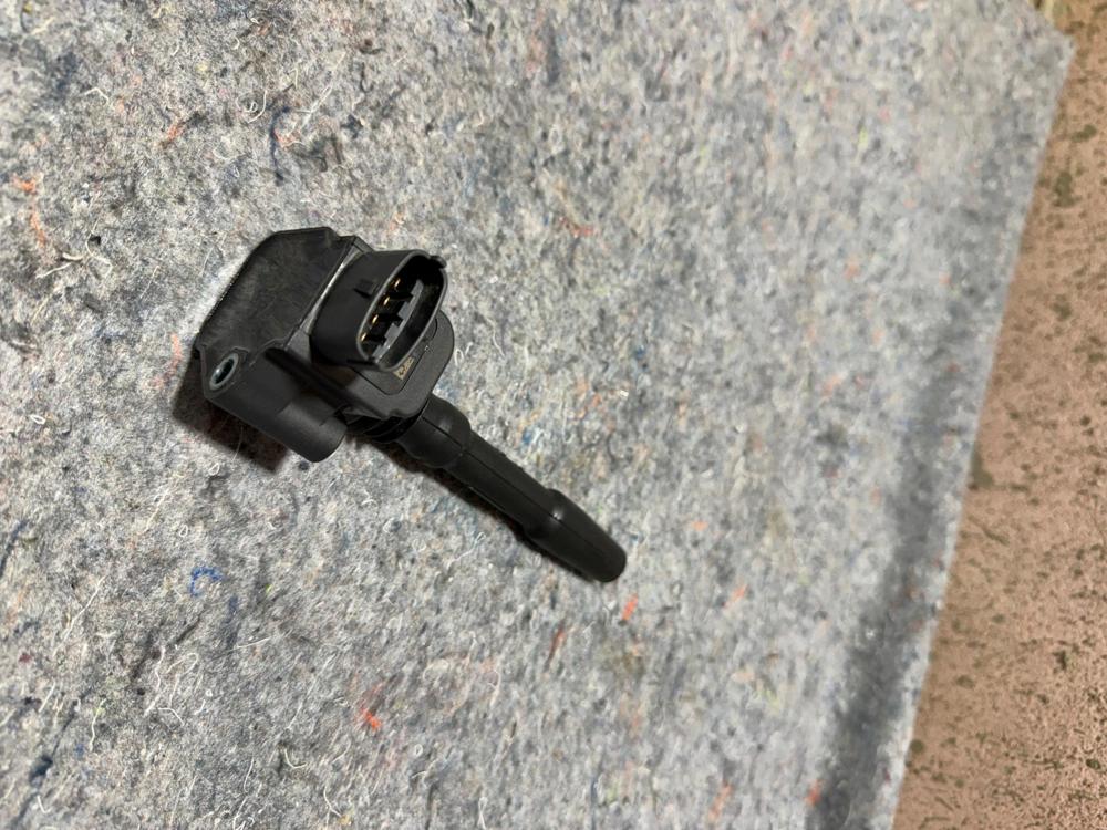 Genuine OEM Ferrari Ignition Coil 288233 – photo 2