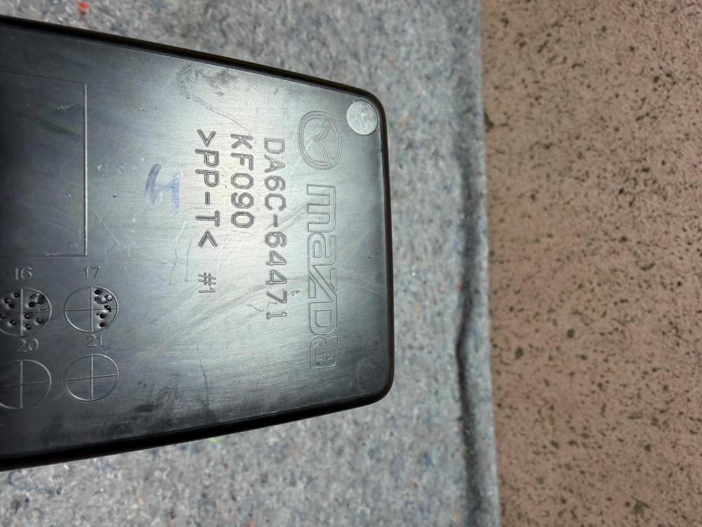 2018 Mazda CX-3 Car Ashtray Insert DA6T6447 – photo 3