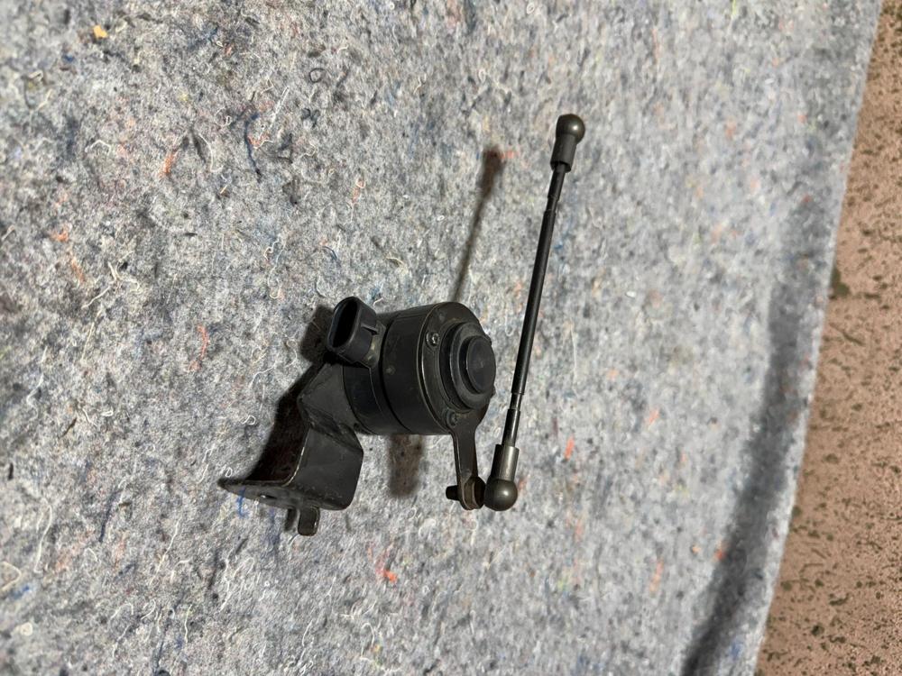 04-09 Cadillac Xlr OEM Rear Right Passenger Height Sensor Altitude – photo 3