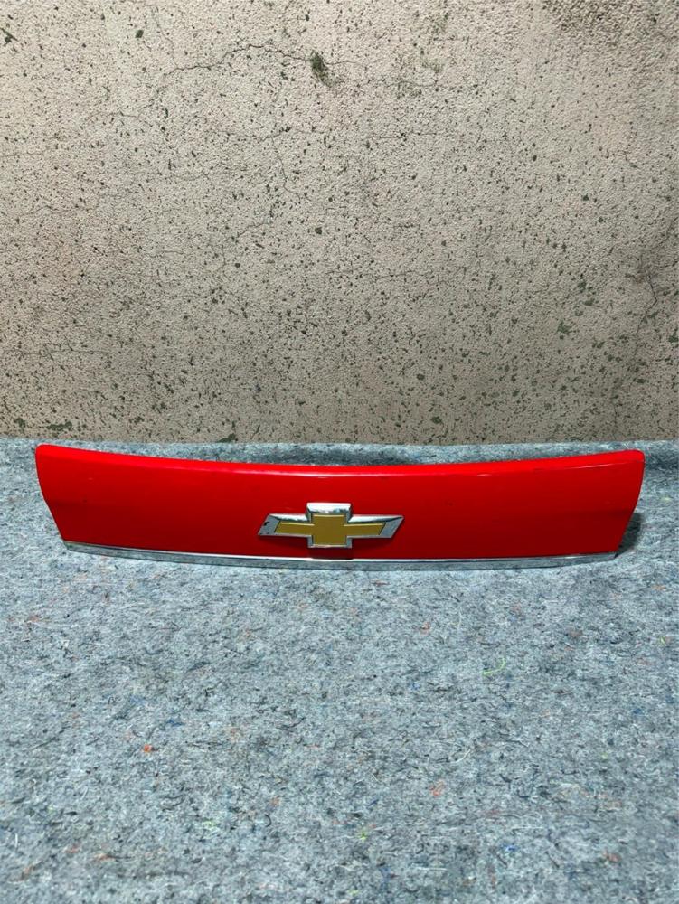 16-18 Chevy Spark Ls Lt Ltz Trunk Door Tailgate Molding with Backup Camera – photo 1