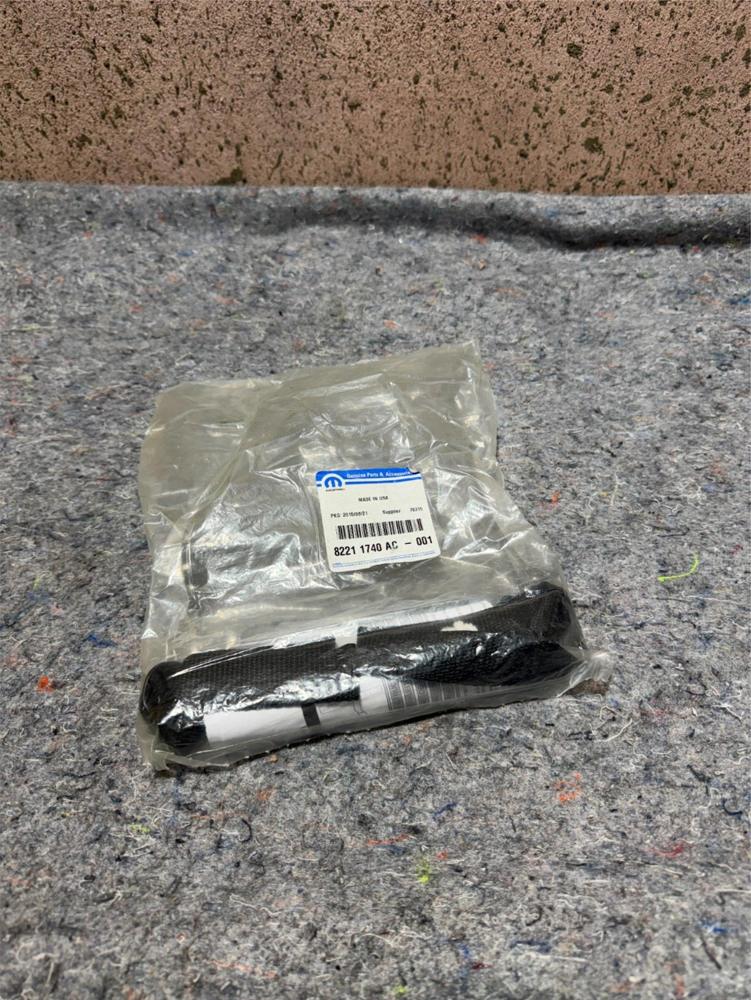New OEM Mopar Jeep Wrangler Grab Handle Kit 2 Pieces Set # 82211740AC-001 Sealed – photo 1