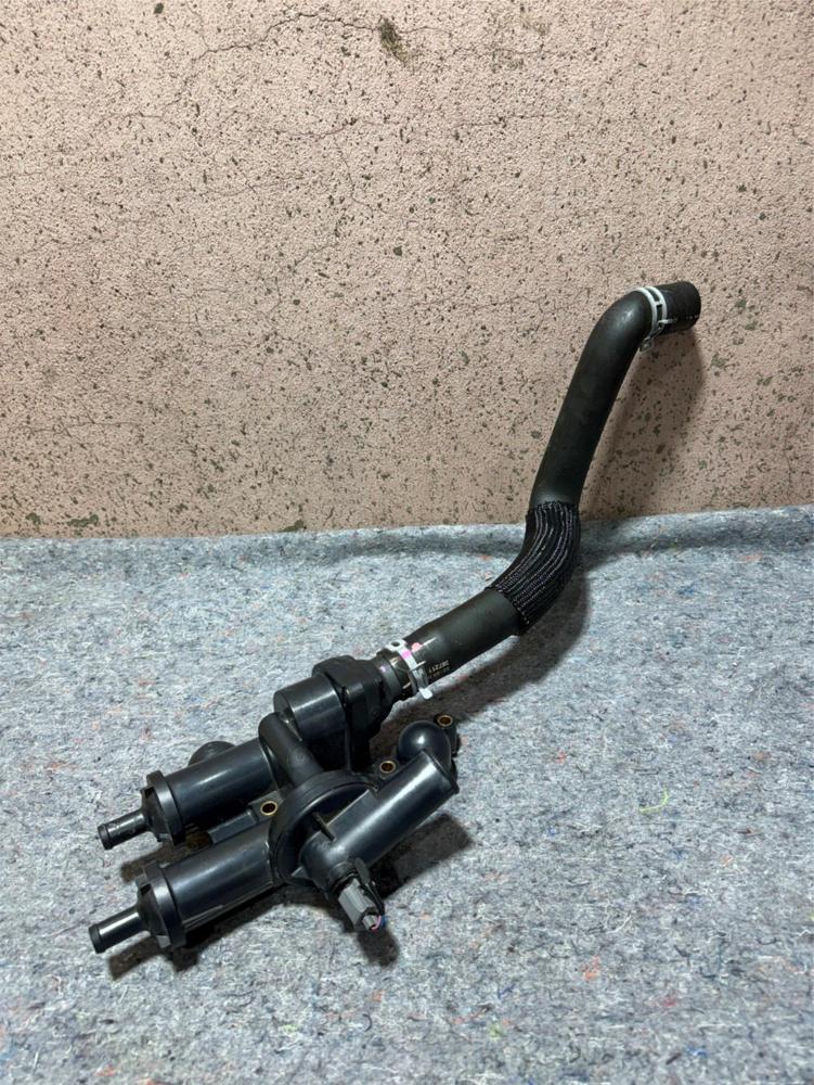 2007-17 Jeep Patriot/dodge Jorney Thermostat Water Outlet OEM 04884568AE – photo 1