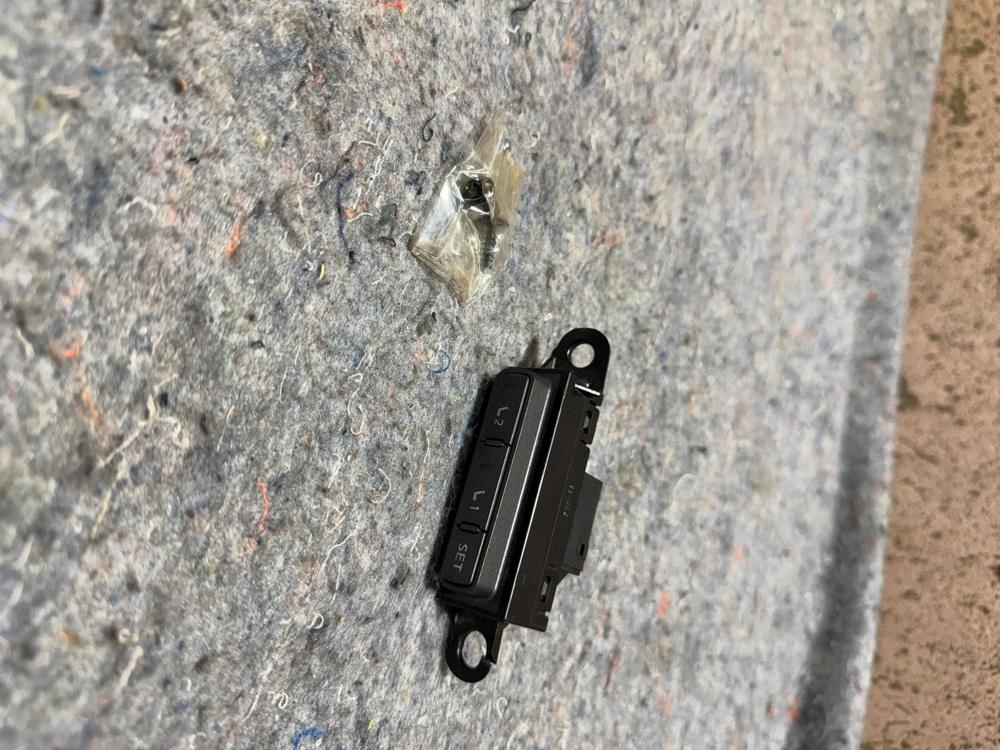 14-22 Infiniti Q50 Front Left LH Driver Side Seat Memory CONTR5OL Switch OEM – photo 2