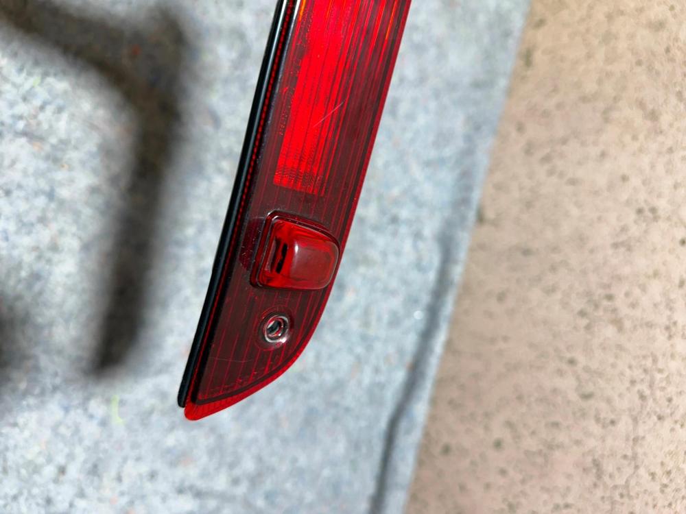 07-12 Dodge Caliber 3RD Third Brake Light Stop Lamp 05303754AD OEM – photo 2