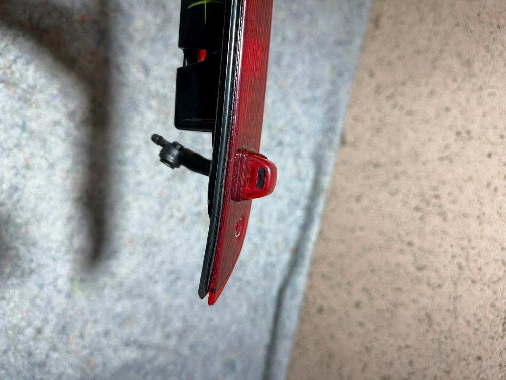 07-12 Dodge Caliber 3RD Third Brake Light Stop Lamp 05303754AD OEM – photo 4