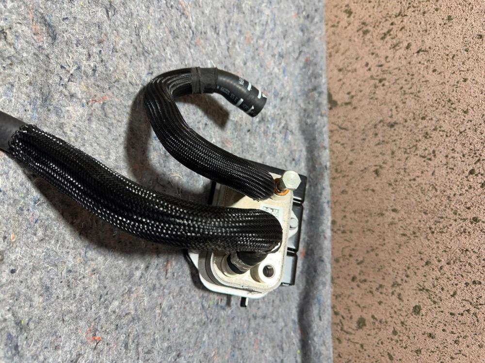 14-17 Maserati Ghibli M157 Power Steering Oil Cooler W/hoses 06700316180 OEM – photo 3