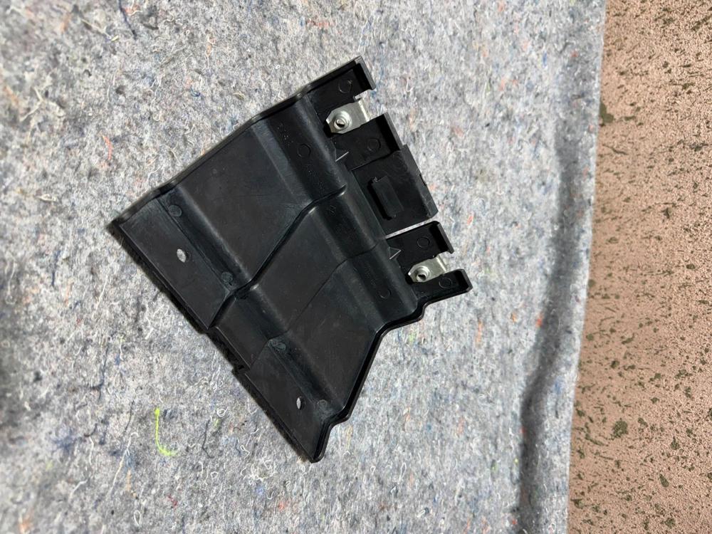 Genuine Mopar Fasca Bracket Left 68082969AB – photo 4