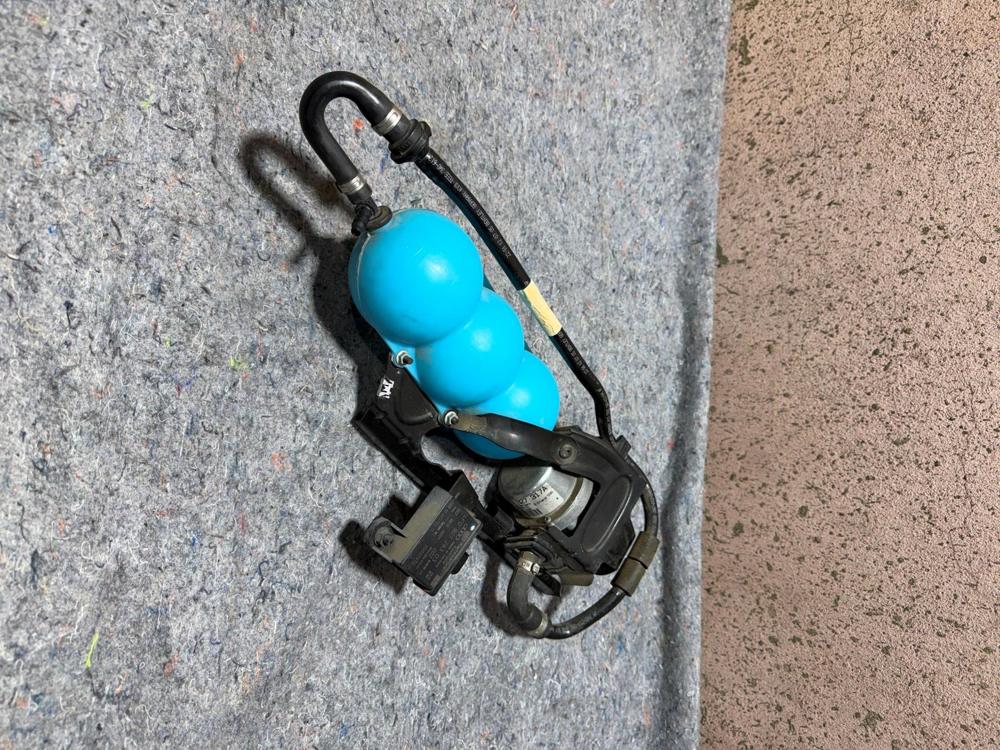 2003-2012 Bentley Continental GT Gtc Flying Spur Vacuum Assembly Tested OEM – photo 2
