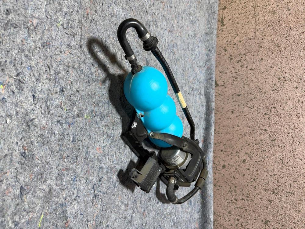 2003-2012 Bentley Continental GT Gtc Flying Spur Vacuum Assembly Tested OEM – photo 3