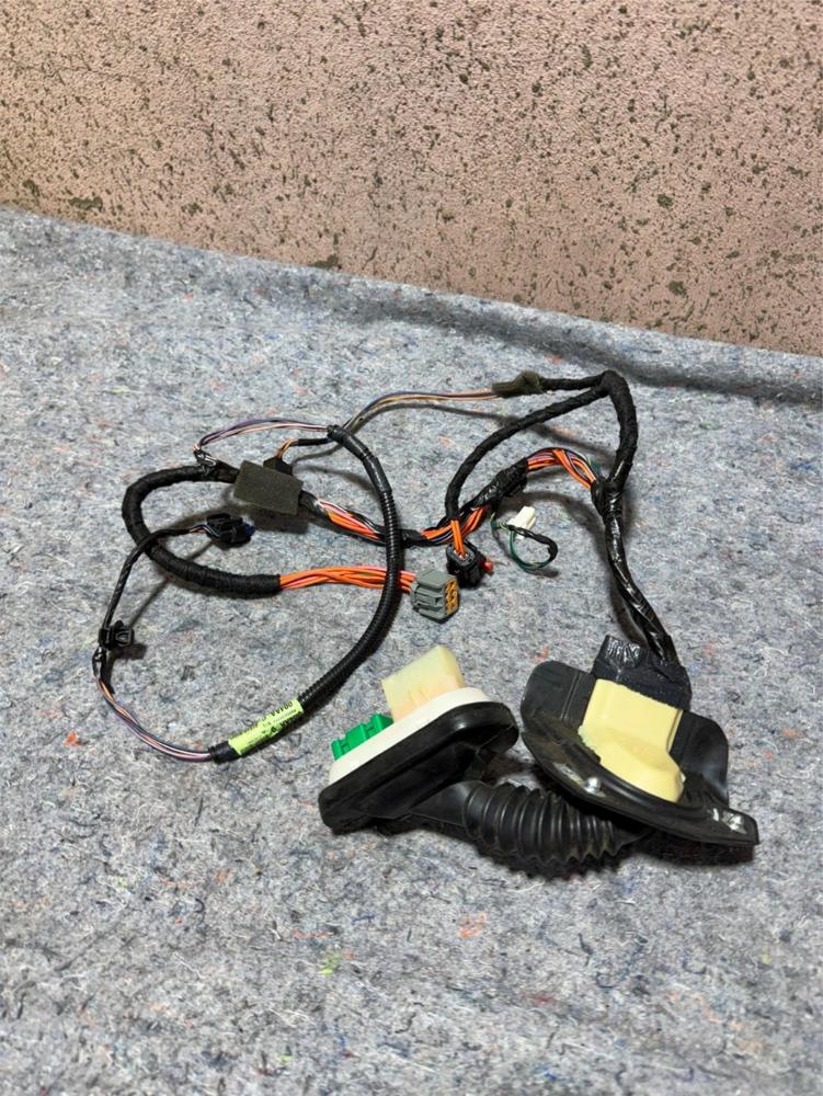 2011 Jeep Compass Front Right Passenger Side Door Wire Wiring OEM – photo 1