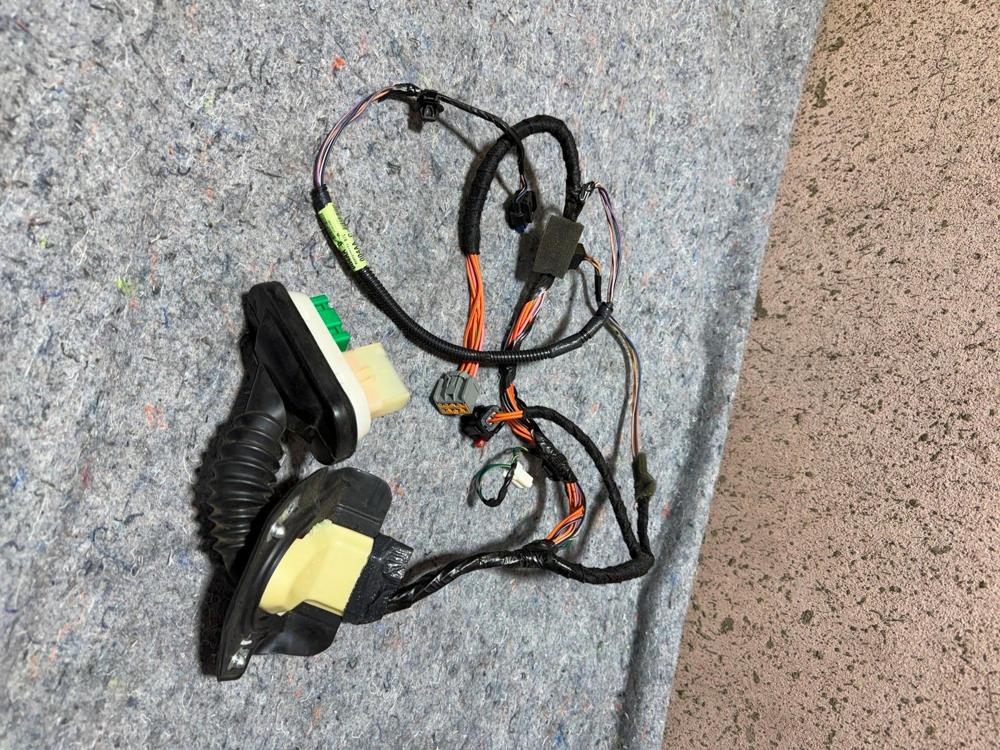 2011 Jeep Compass Front Right Passenger Side Door Wire Wiring OEM – photo 2