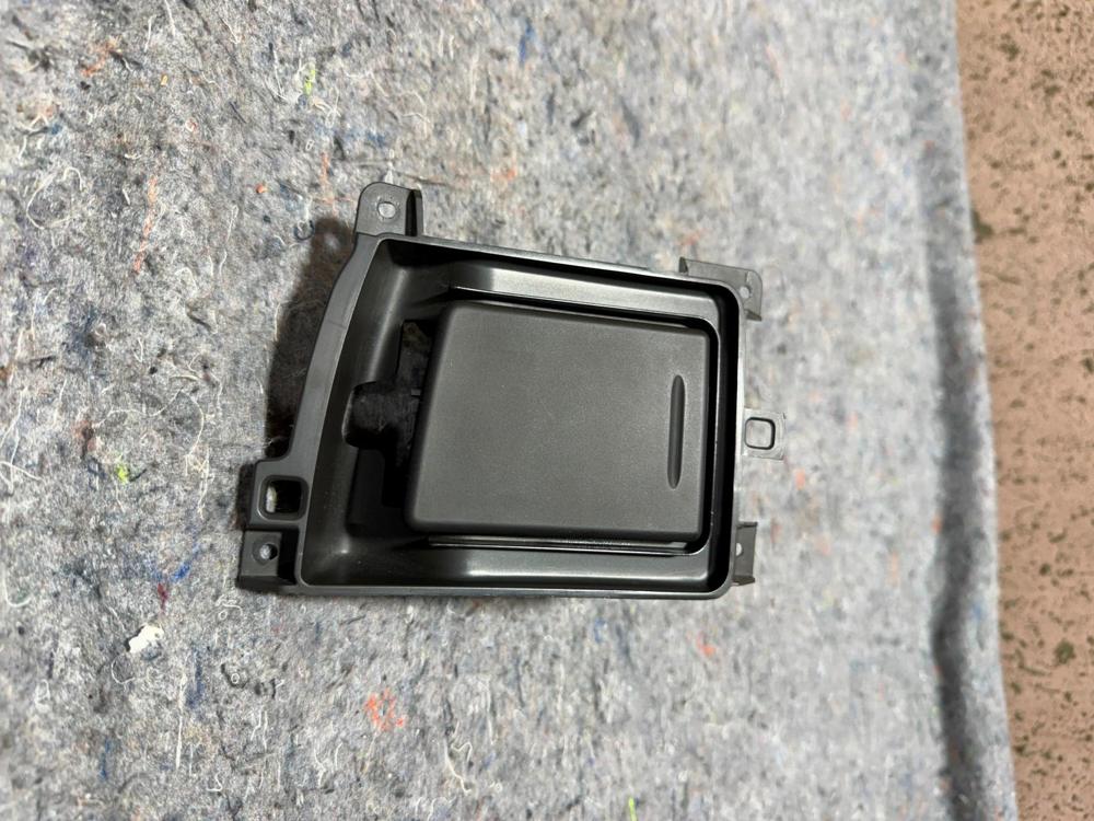 14-19 Chevrolet Corvette C7 Center Console Ashtray Ash Tray Compartment OEM – photo 3