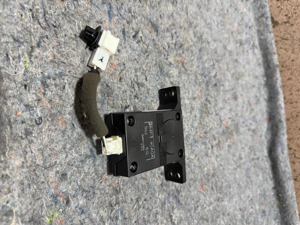 2014-2018 Infiniti Q50 OEM Front Dash Warning Speaker Assembly 284034GA0A – photo 3