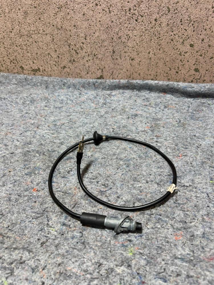 12-17 Jeep Compass Patriot Antenna Base Cable & Bracket OEM Mopar 4672389AE – photo 1