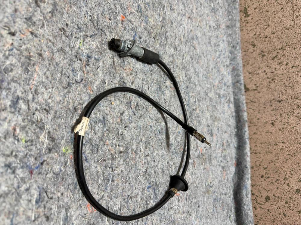12-17 Jeep Compass Patriot Antenna Base Cable & Bracket OEM Mopar 4672389AE – photo 4