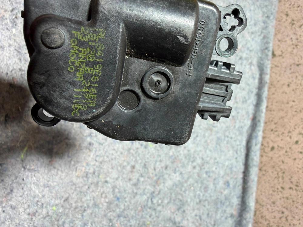 2009-2014 Ford F150 Blend Door Motor Actuator AL8419E616EA AL8419E616 OEM – photo 2