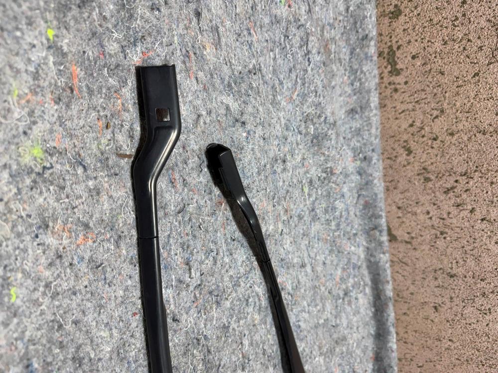 Set 2 Left Right Windshield Wiper Arm 670007562 670001642 Maserati Ghibli 13-17 – photo 4
