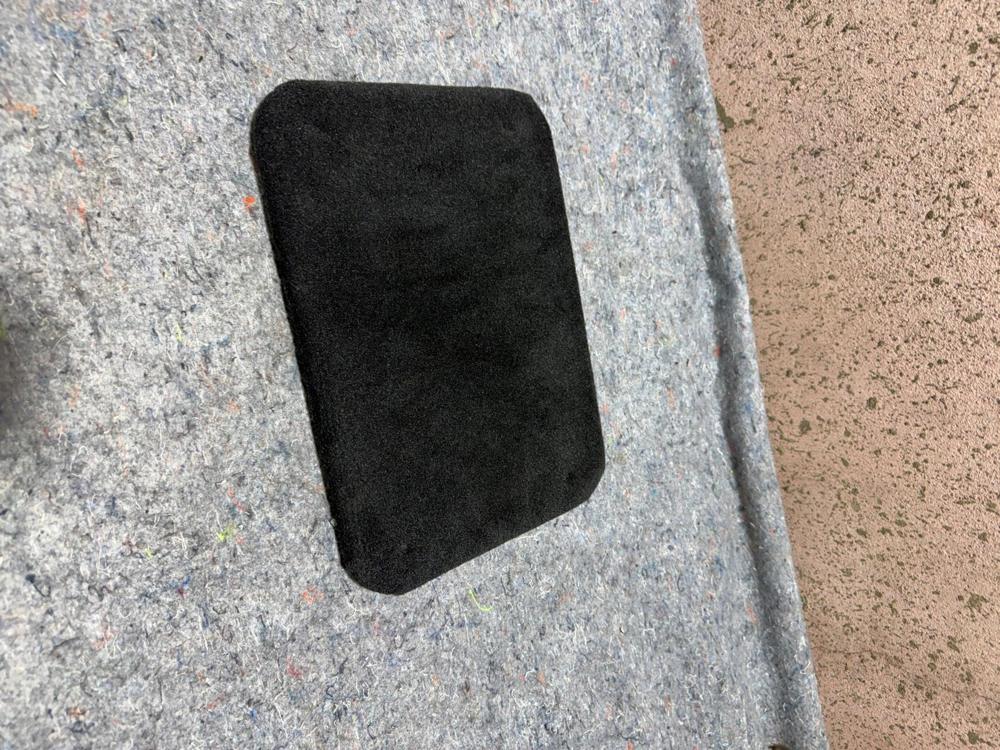 14-19 Maserati Ghibli M157 Right Side Floor Access Carpet Trim Panel Blacj OEM – photo 4