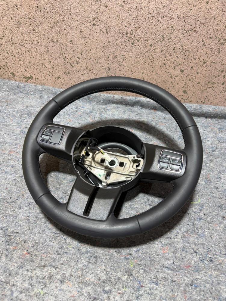 11-17 Jeep Patriot Sport SE Steering Wheel Leather W/control Buttons 1QJ871DFAL – photo 1