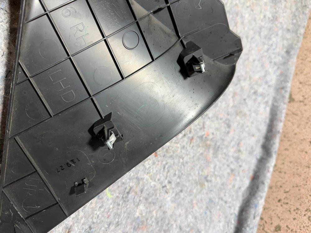 2017-2022 Infiniti Q60 OEM Right Side Center Console Lower Trim Panel 681344GF0A – photo 3