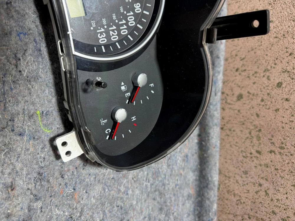 2008-2011 Kia Sedona Speedometer OEM 940014D327 – photo 4