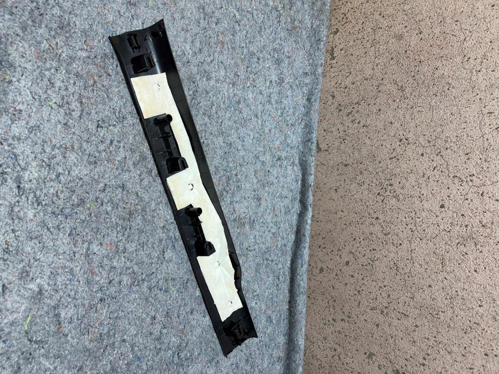 2013-2017 Honda Accord Front Right Scuff Sill Cover Black OEM 84201-T2A-A010 – photo 3