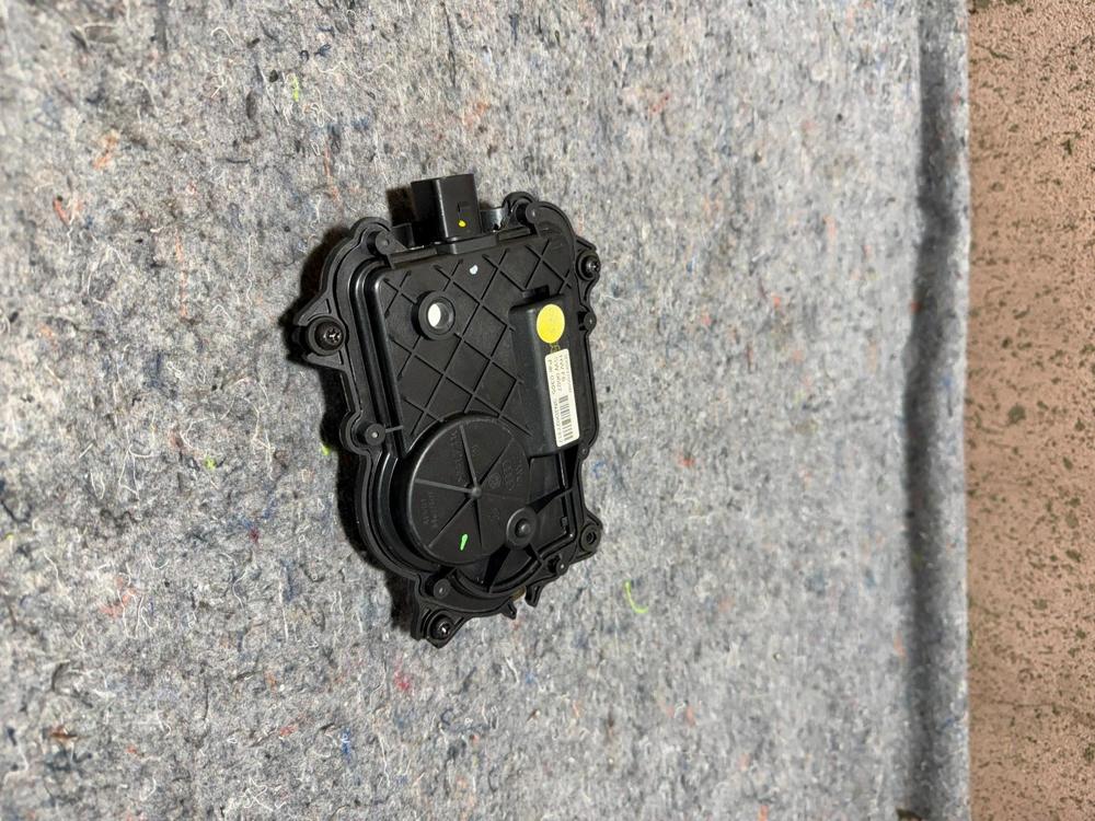 2009 Bentley Continental Soft Close Rear Door Motor 3D0837059B – photo 2