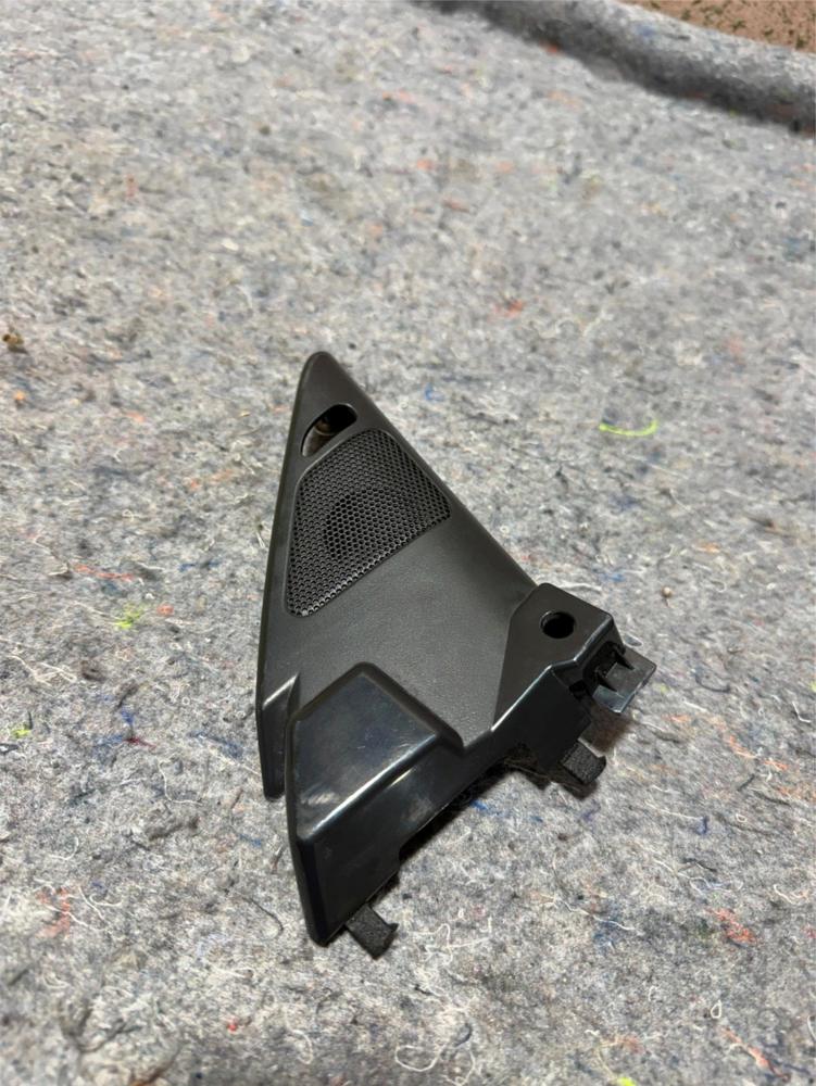 17-23 Infiniti Q50 Front Right RH Pass Side Door Tweeter Speaker Assembly OEM – photo 1