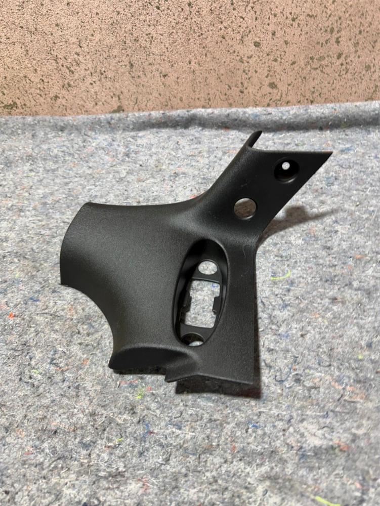 Jeep Wrangler Jk 07-17 Passenger Side Upper a Pillar Trim Black Factory OEM – photo 1