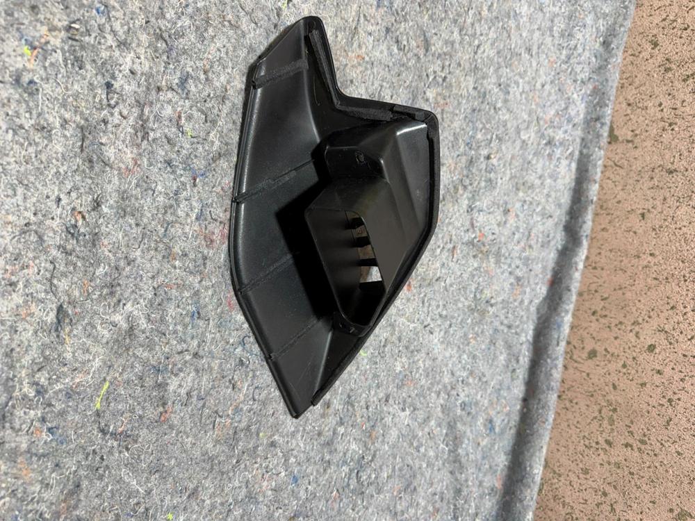 Honda Acura Genuine OEM NSX Garnish Passenger Side Vent 77472-SL0-A00ZC – photo 2