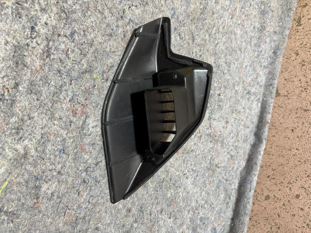 Honda Acura Genuine OEM NSX Garnish Passenger Side Vent 77472-SL0-A00ZC – photo 4