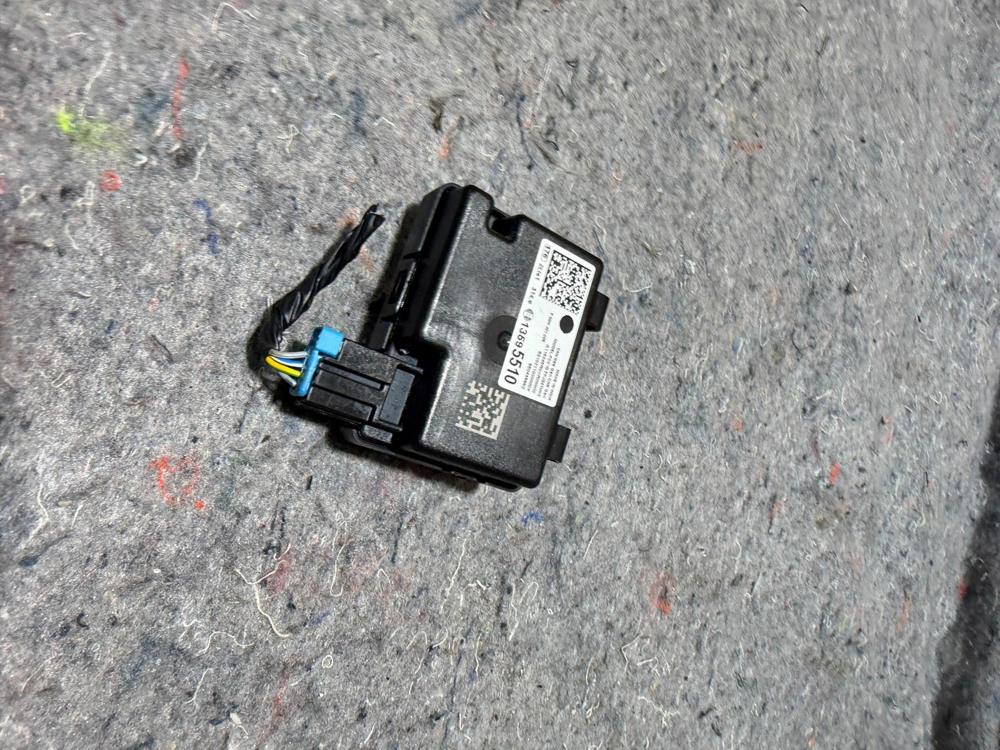 Gm Genuine Parts Remote Control Door Lock Receiver 13595510 – photo 2