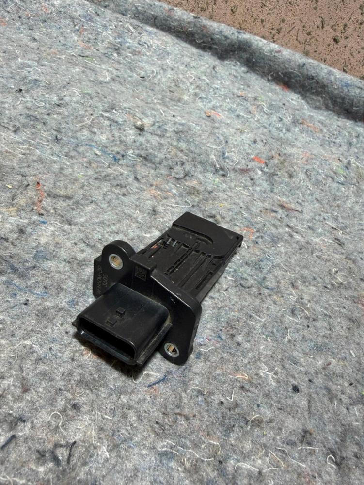 Hitachi Mass Air Flow Sensor 2013-2016 Nissan Altima 2.5L Sentra 22680-1MG0A – photo 1